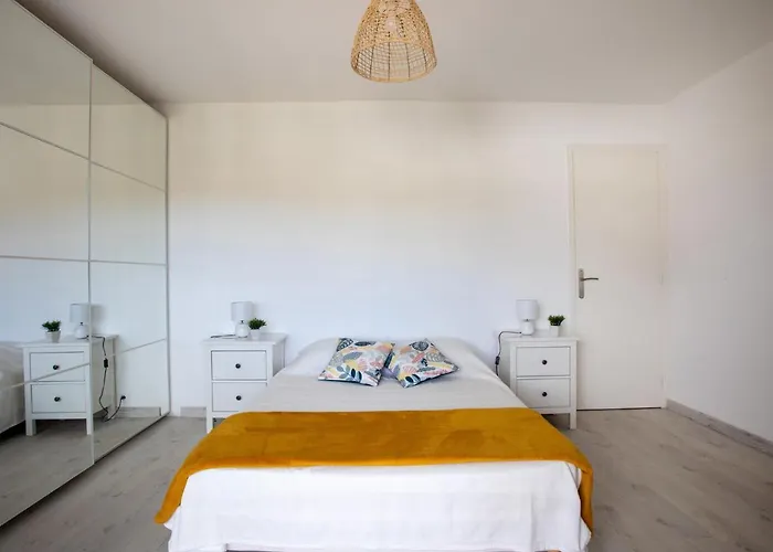 Le Montcey By Interhome Cagnes-sur-Mer